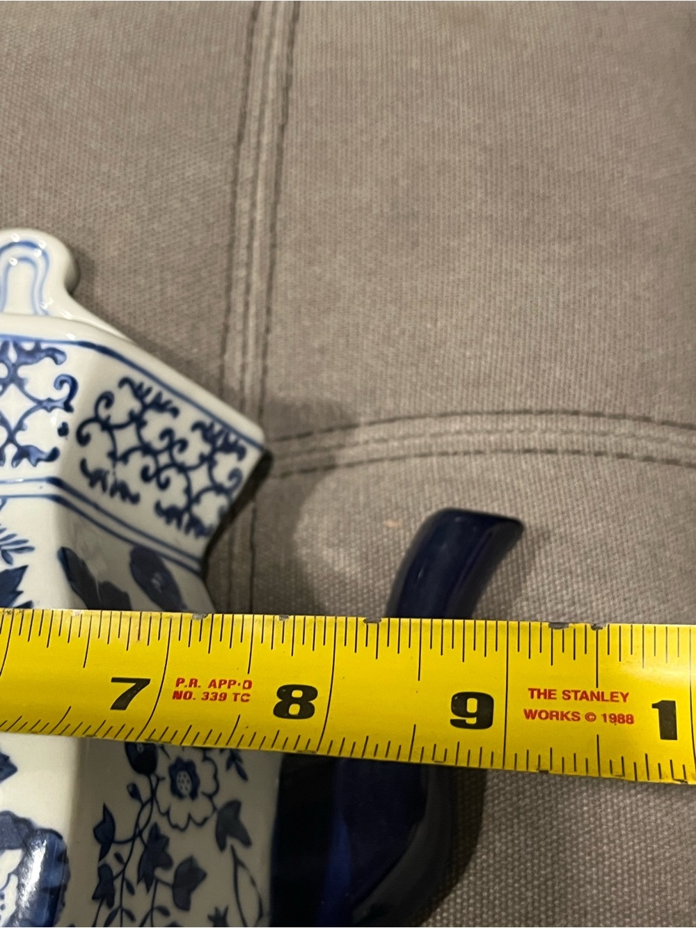 Blue and White Floral Ceramic Teapot wall pocket/ vase. Delft style - Picture 6 of 6